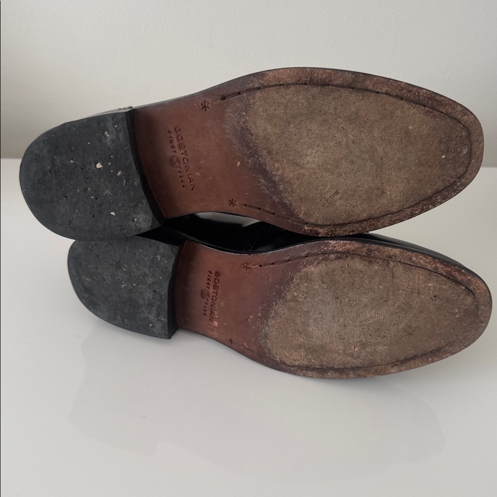 Bostonian Classics Black Tassel Loafers size 7 - Picture 4 of 5